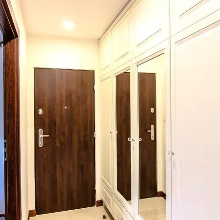 Apartament Elegant Pruszkow